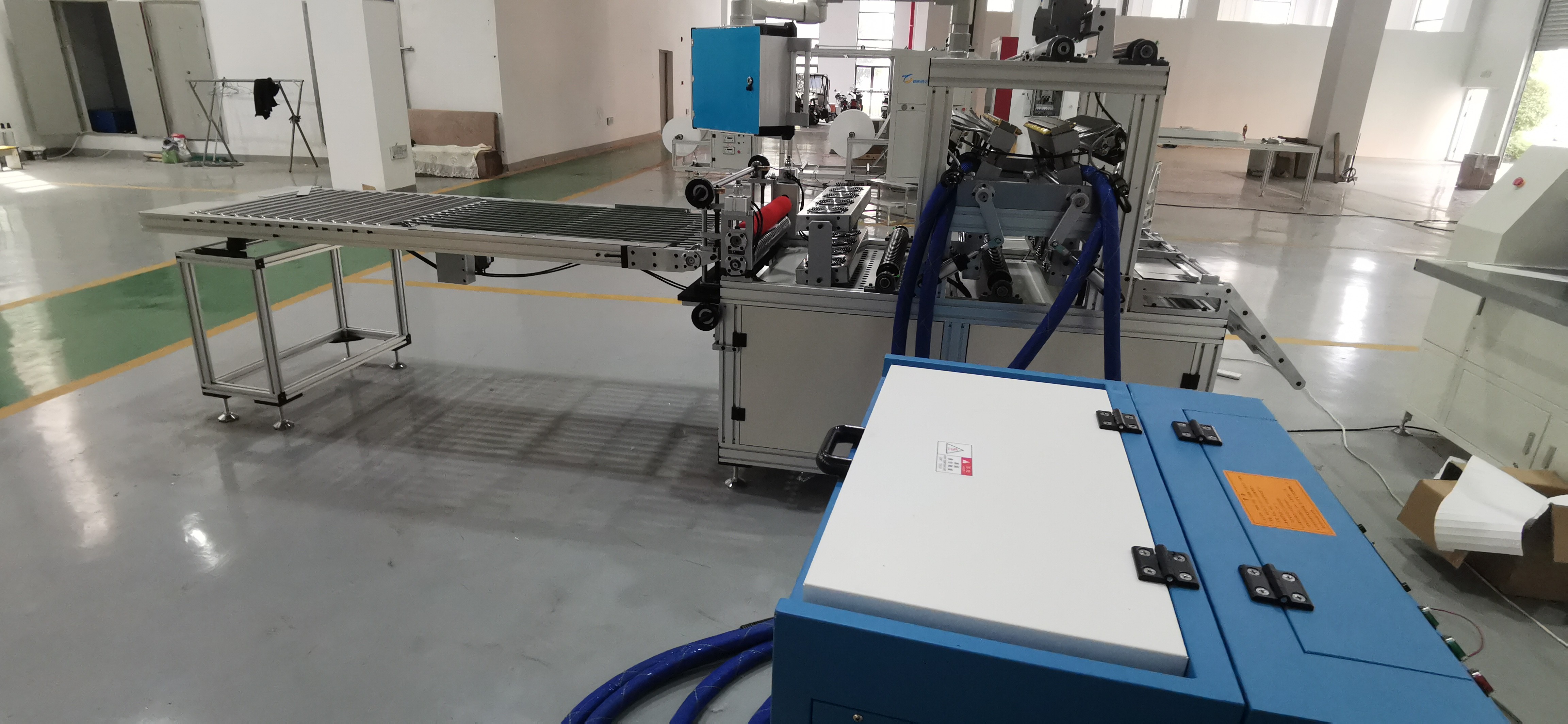 Customized Cabin Air Filter Making Machine 10pleats/min - 20pleats/min Filter Paper Pleating Machine