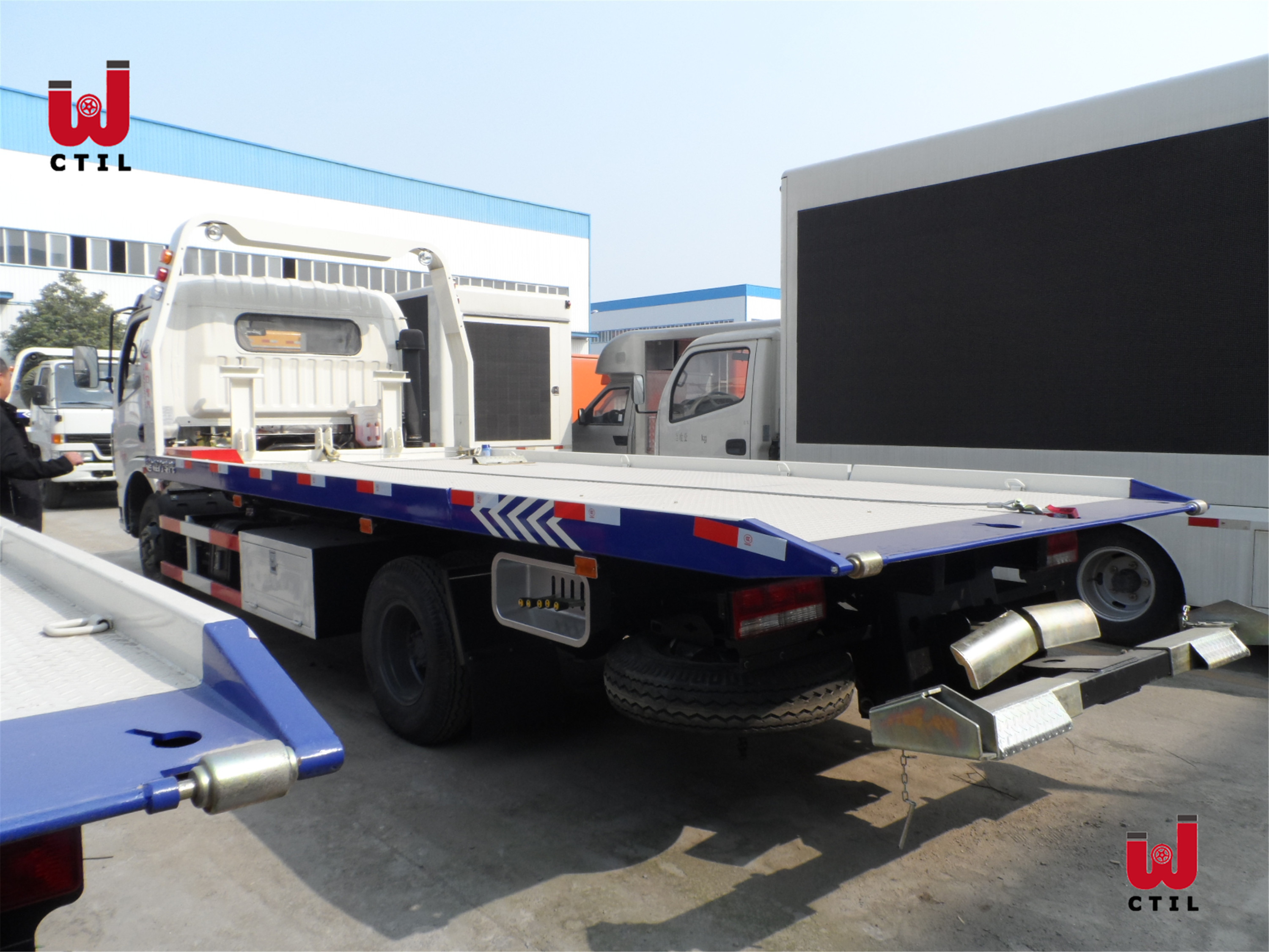Cnhtc Heavy Truck Wreckers HOWO Euro 4 Light Duty Towing