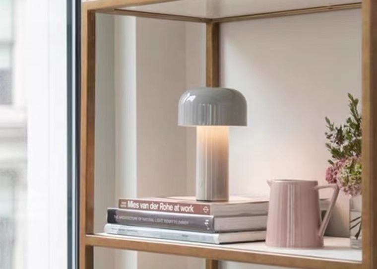 Home Decor Eye Protection Table Lamp Made In China Iron Table Lamp USB Bedside Table Lamps