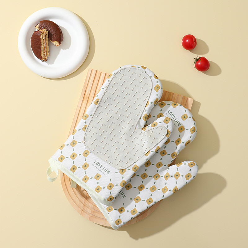 Oven Mitts Oven Gloves BBQ Gloves Silicone Thickened Cotton Double Layer Design Non-Slip Textured Grip Baking Gloves