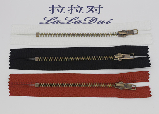 5# Wide Tape Black 6 Inch Separating Zipper , Red / Black / White High End Zippers