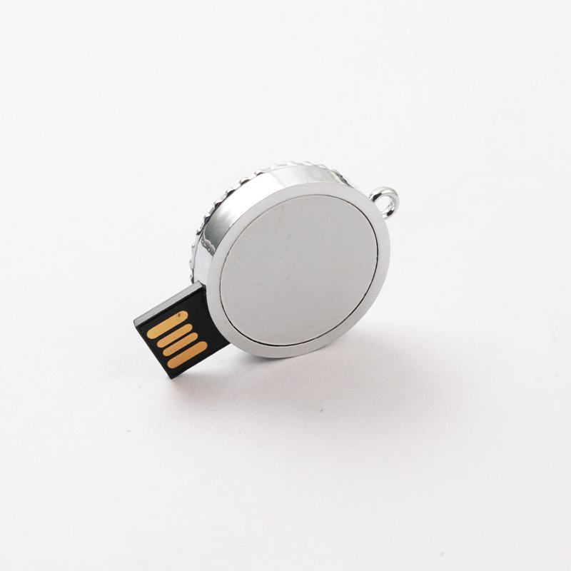 Toshiba Flash Chips Metal USB in Silver or Customized Made for Efficiency