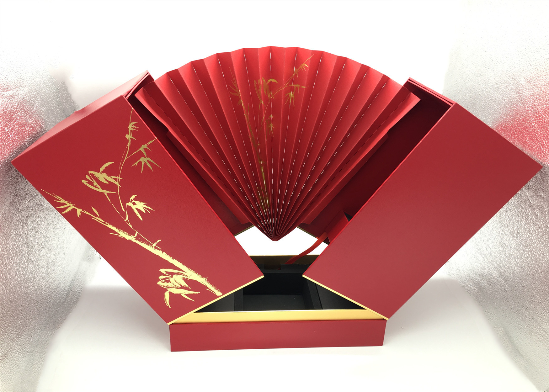 Fan Shaped Open PU Leather Box / Magnetic 3 Wine Bottles Red Paper Cardboard Box
