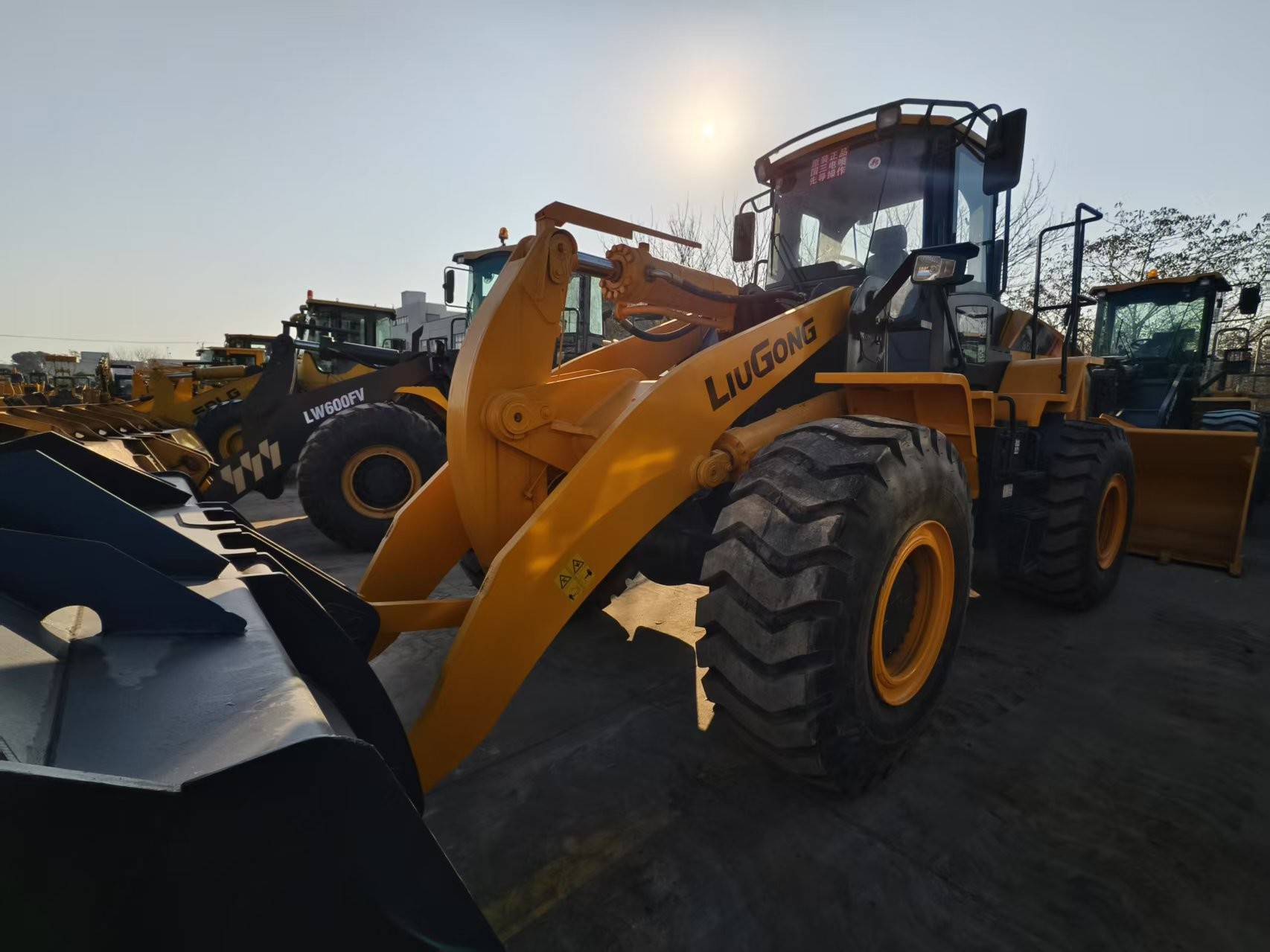 Six Tons Front Wheel Loader Construction Equipment LIUGONG 862 870H 862H
