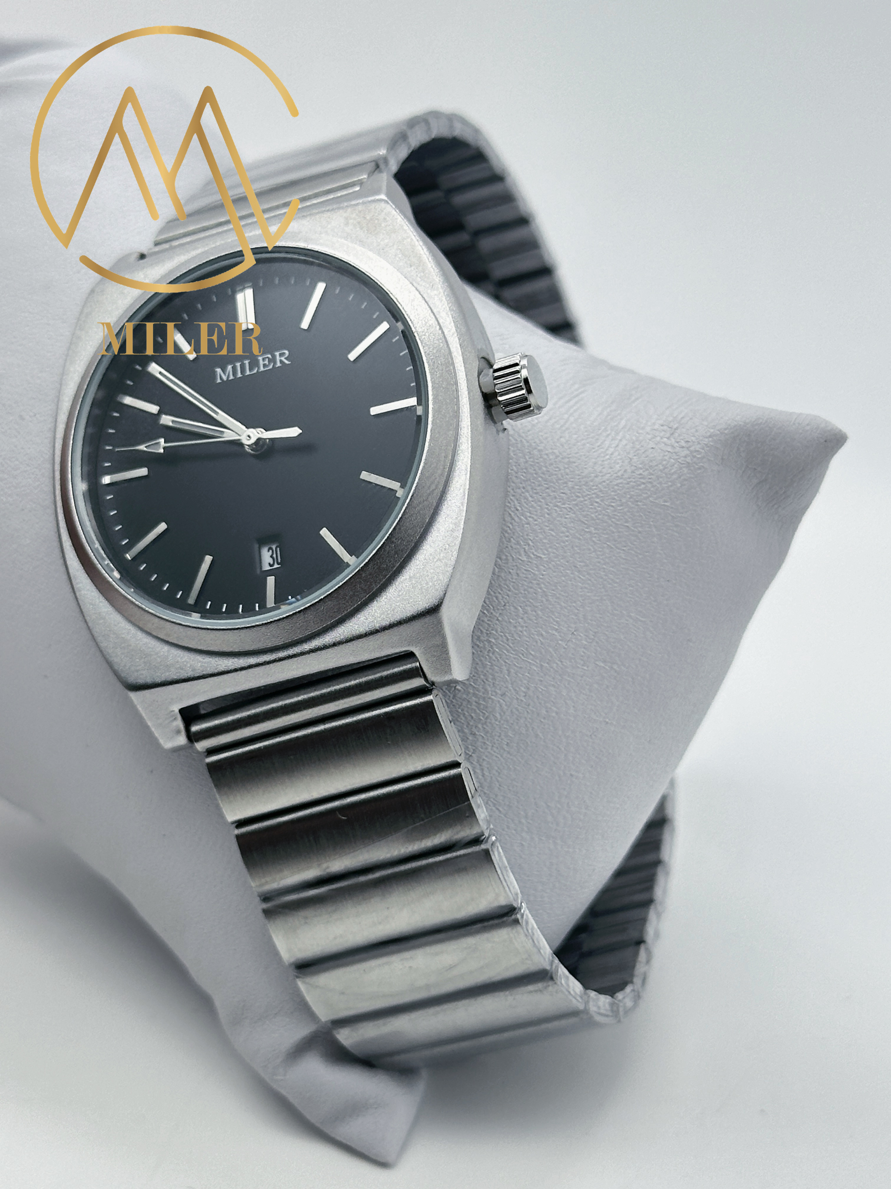 OEM Customized Logo Option Quartz Wrist Watch For Men With Classic Design