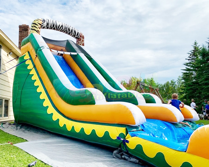 Backyard Children Inflatable Bounce House With Water Slide