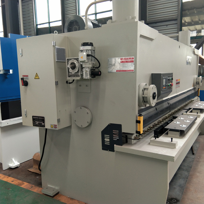 10*3200MM CNC Guillotine Shearing Machine