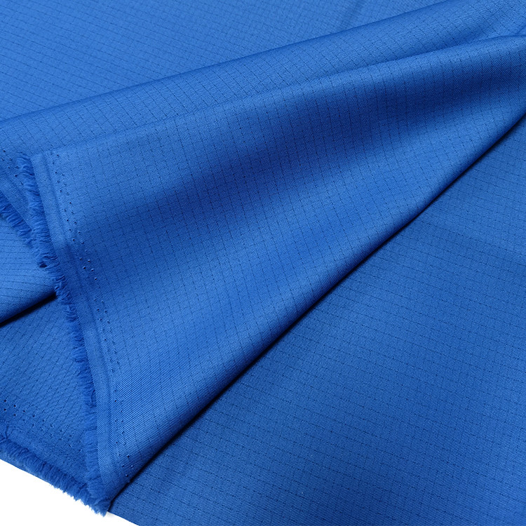 150mm Grid 98% Polyester 2% Carbon Fiber ESD Fabric For Cleanroom Clothing