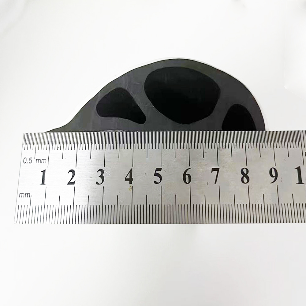 ISO/TS 16949 Certified Boat Ship D Type Marine Rubber Fender for Wharf and Dock Bumper Seal Strip