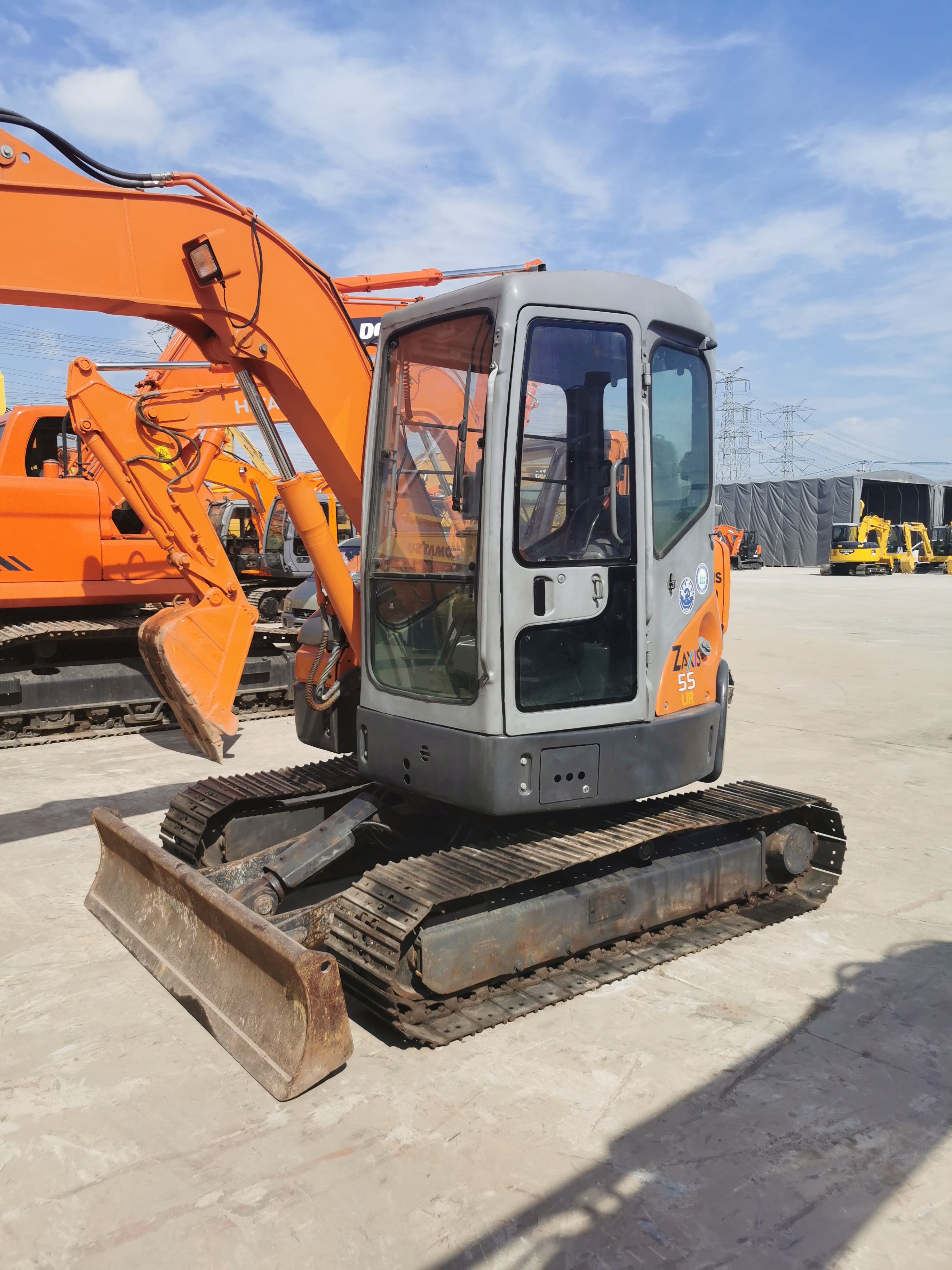 5ton Operating Weight Used Hitachi zx55 mini Crawler Excavator Original Hydraulic Pump