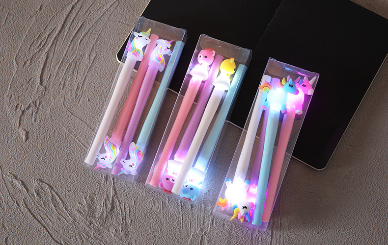 4pcs Set Heat Sensitive Erasable Ink Plastic Gel Light Pen for Trending Cartoon Bear