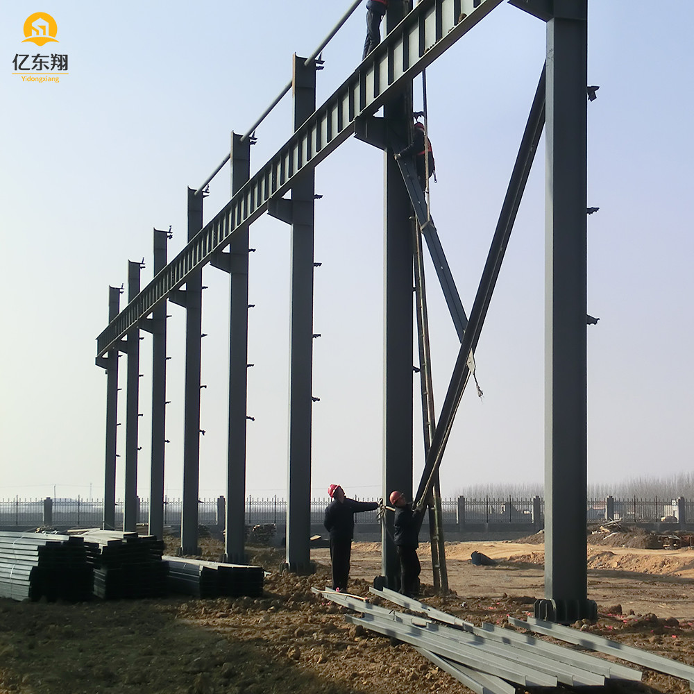 Modern Prefabricated Steel Structure Building With PU Sandwich Panel
