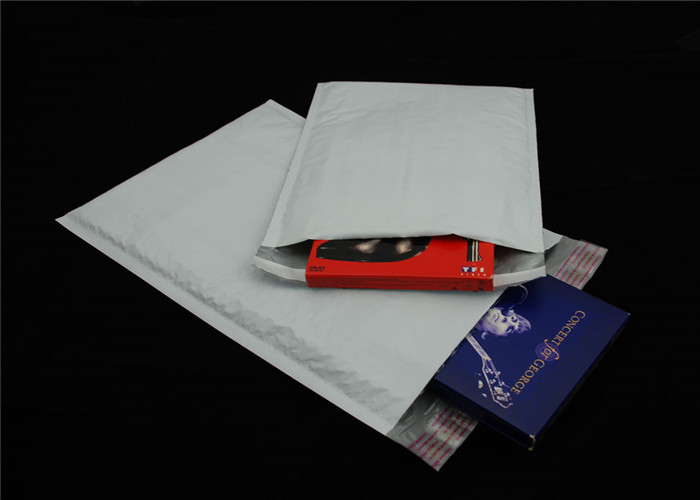 Co-Extruded Film Air Jacket Poly Bubble Mailers / Post Office Bubble Envelope