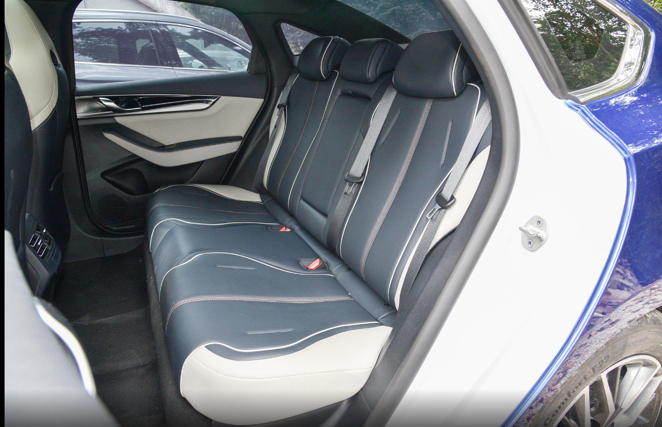 Qin PLUS DM-I 55KM 1.5L 110hp L4 Plug-In Hybrid Car Slow Charge 2.52 Hours