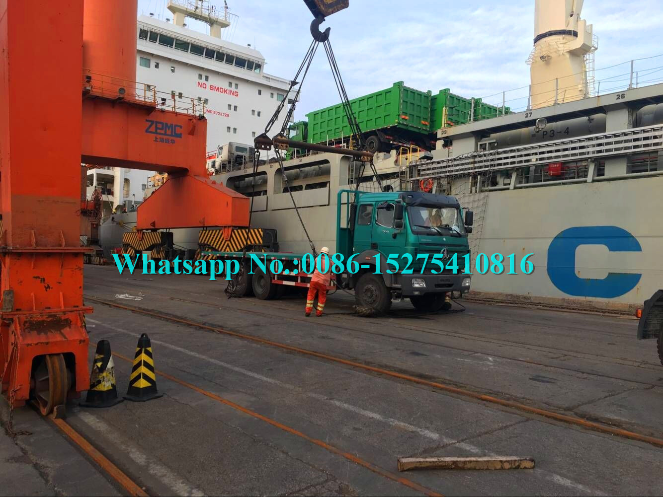 White All Wheel Drive Heavy Cargo Truck 35 Ton With Long Cabin One Sleeper