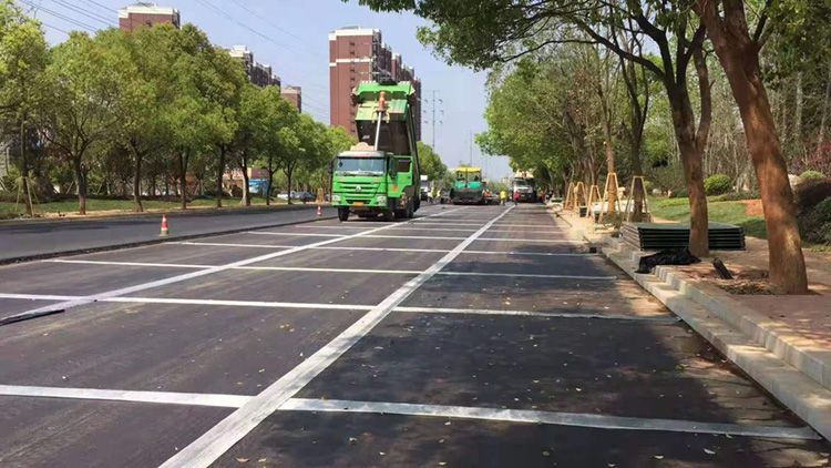 Butyl Silver Pavement Anti-cracking Stickers Seam Tape for Repairing Asphalt Road Cracking