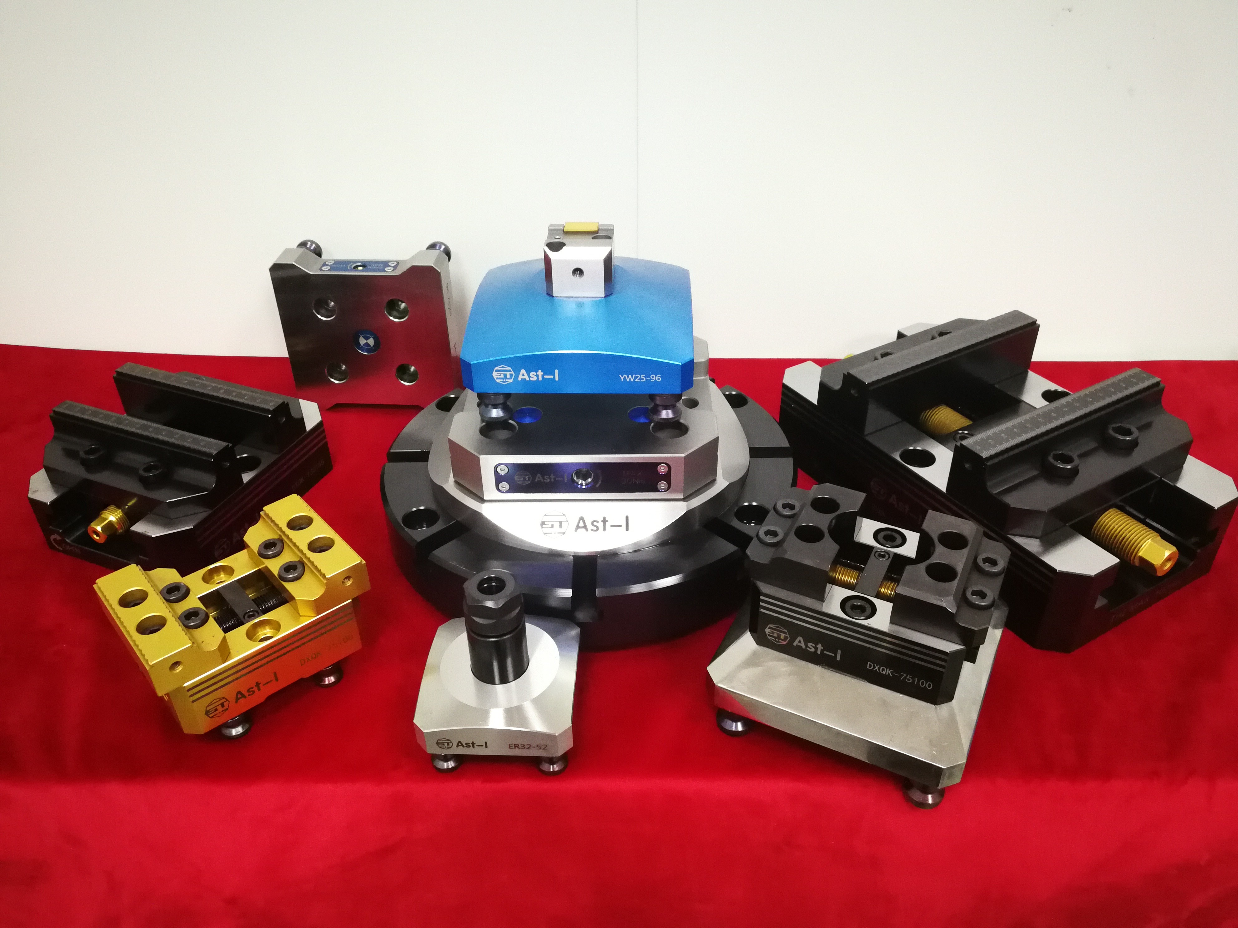 Reversible Precision Milling Vise Adjustable 5 Axis Self Centering Vise