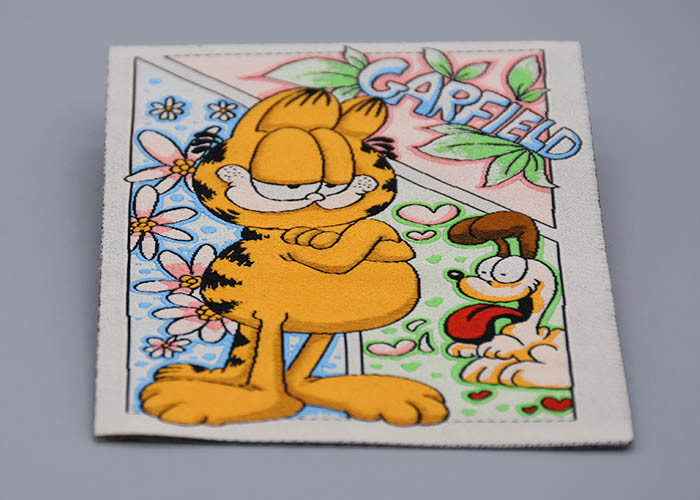 Customized Felt Bottom Embroidery Logo Patch For Garments