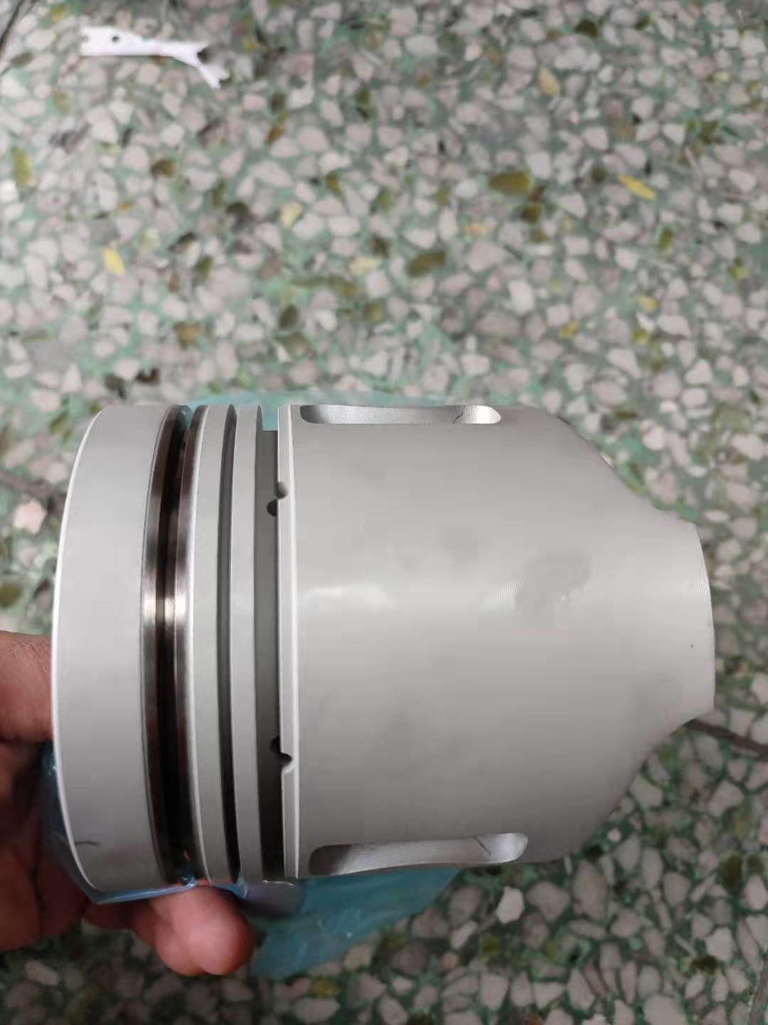 6D34 4D34 Piston Mitsubishi Fuso Engine Parts Me088990 Kobelco Sk200-6