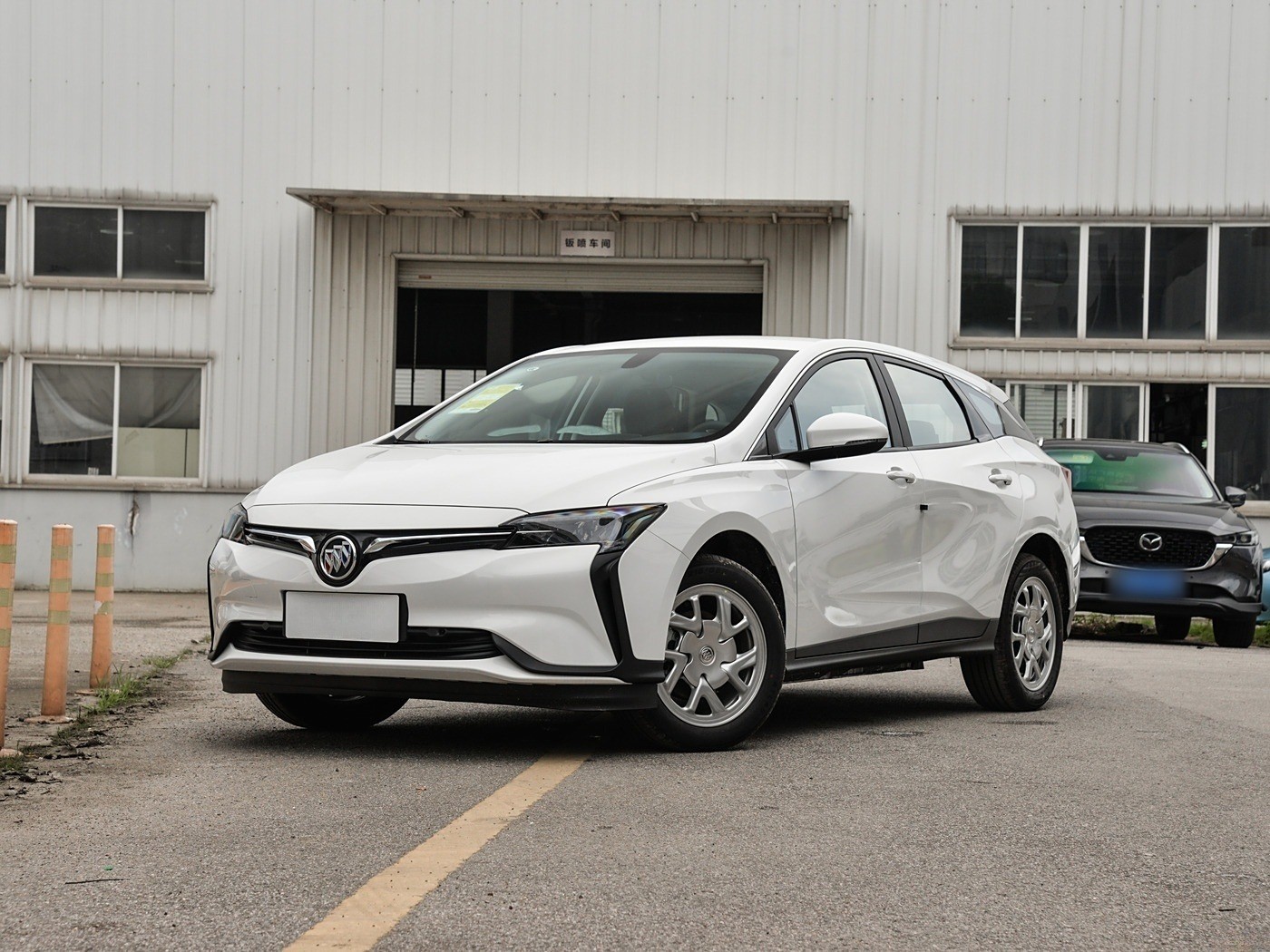 Buick Electric Vehicle Micro Blue 6 With 5 Seater Left Hand Drive, An Affordable New High End Hybrid Electric Vehicle