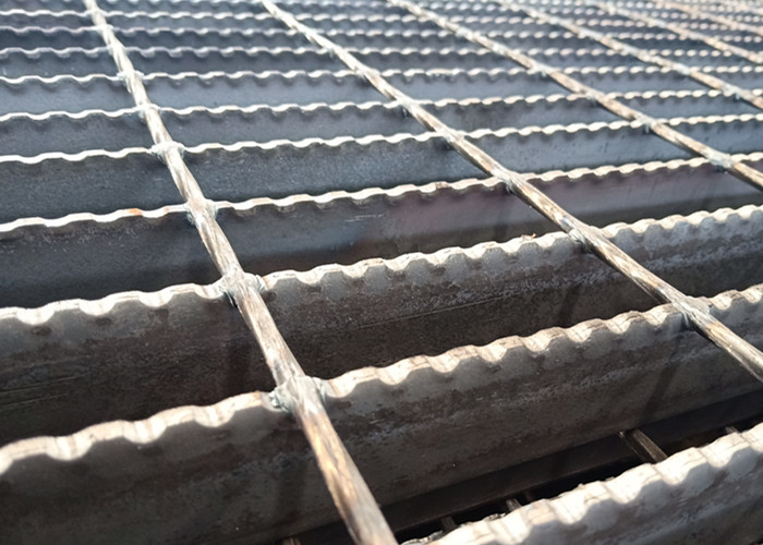 Metal Building Serrated Steel Grating Drain Car Park Drainage Steel Grating