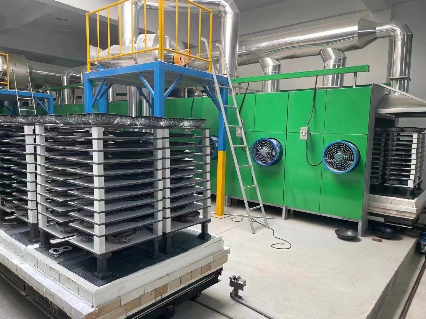 High Temperature Tunnel Kiln For Efficiently Firing Various Ceramic Products Energy Saving Environmental Protection
