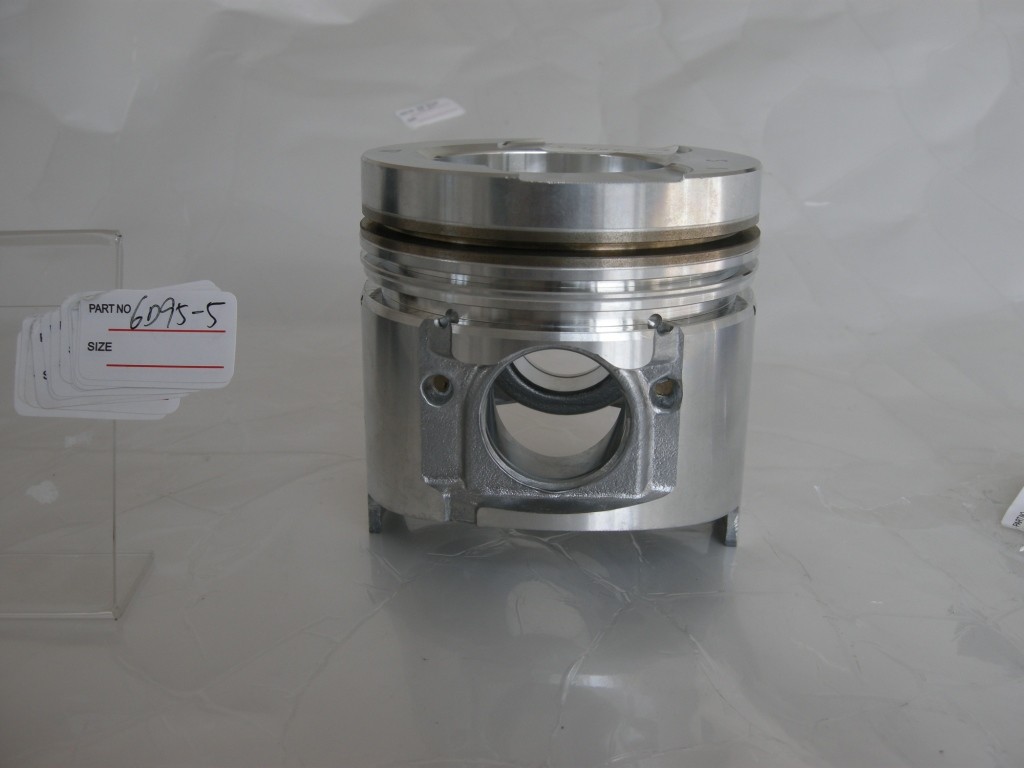 6D95 6d95-5 6D102 6D125 Engine Pistion