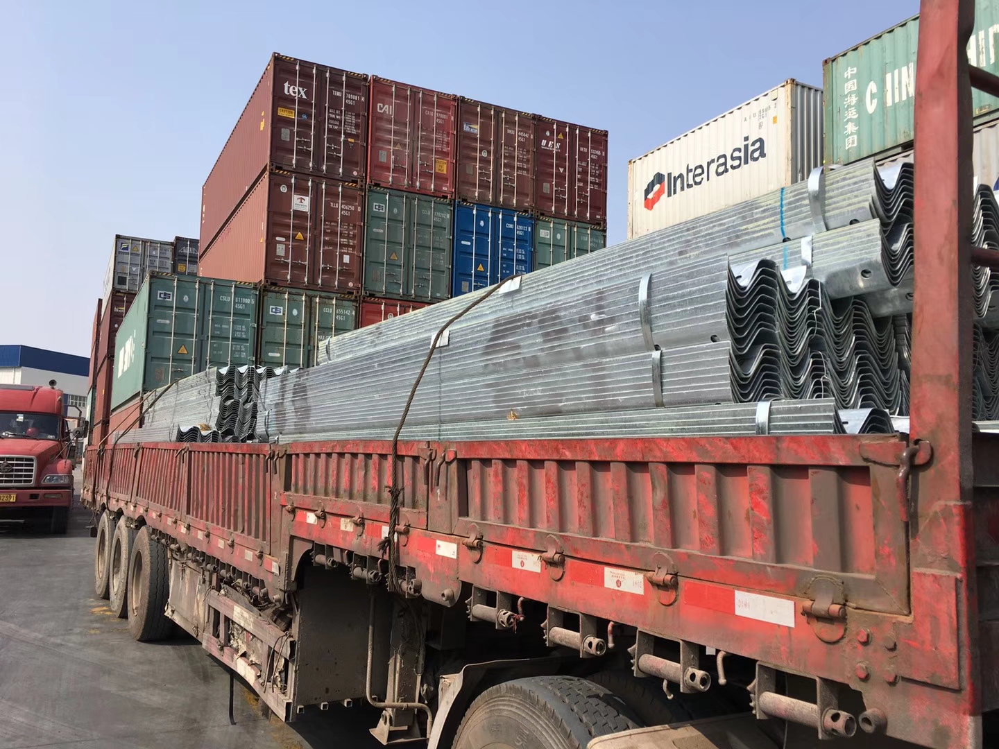 Q235 Q345 Galvanized Steel Highway Guardrail Fishtail End for Customized Projects