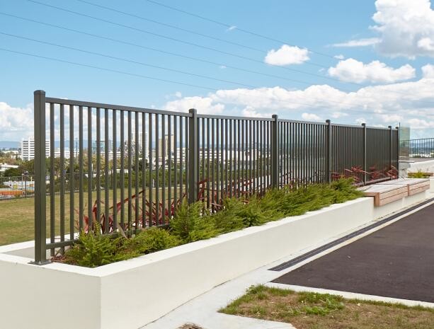 Durable Flat Top Metal Tubular Fencing Lightweight Pool 1.2m Tall