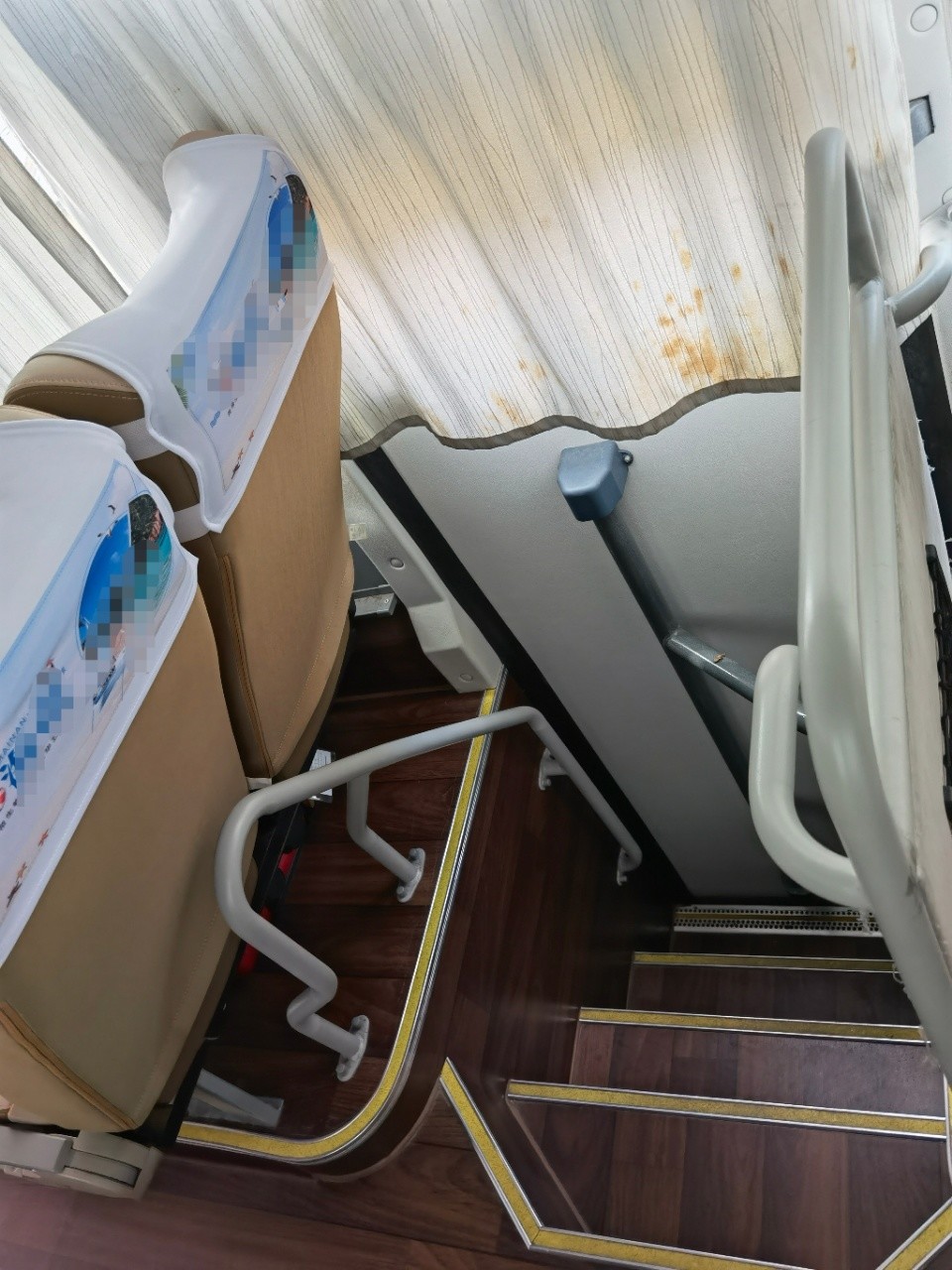 Used Tour Bus ZK6119 Yutong Bus 49 Seats Coach Bus Passenger New Coach In Stock