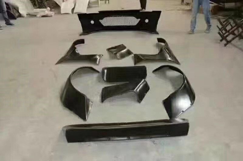 350Z Nissan Body Kit Resin Fibre Bumper Rear Diffuser Auto Front Spoiler Side Skirt