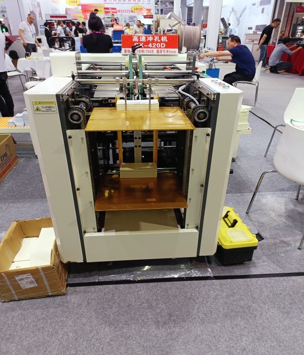 Automatic Paper Hole Punching Machine 110 Strokes / Min 3kw