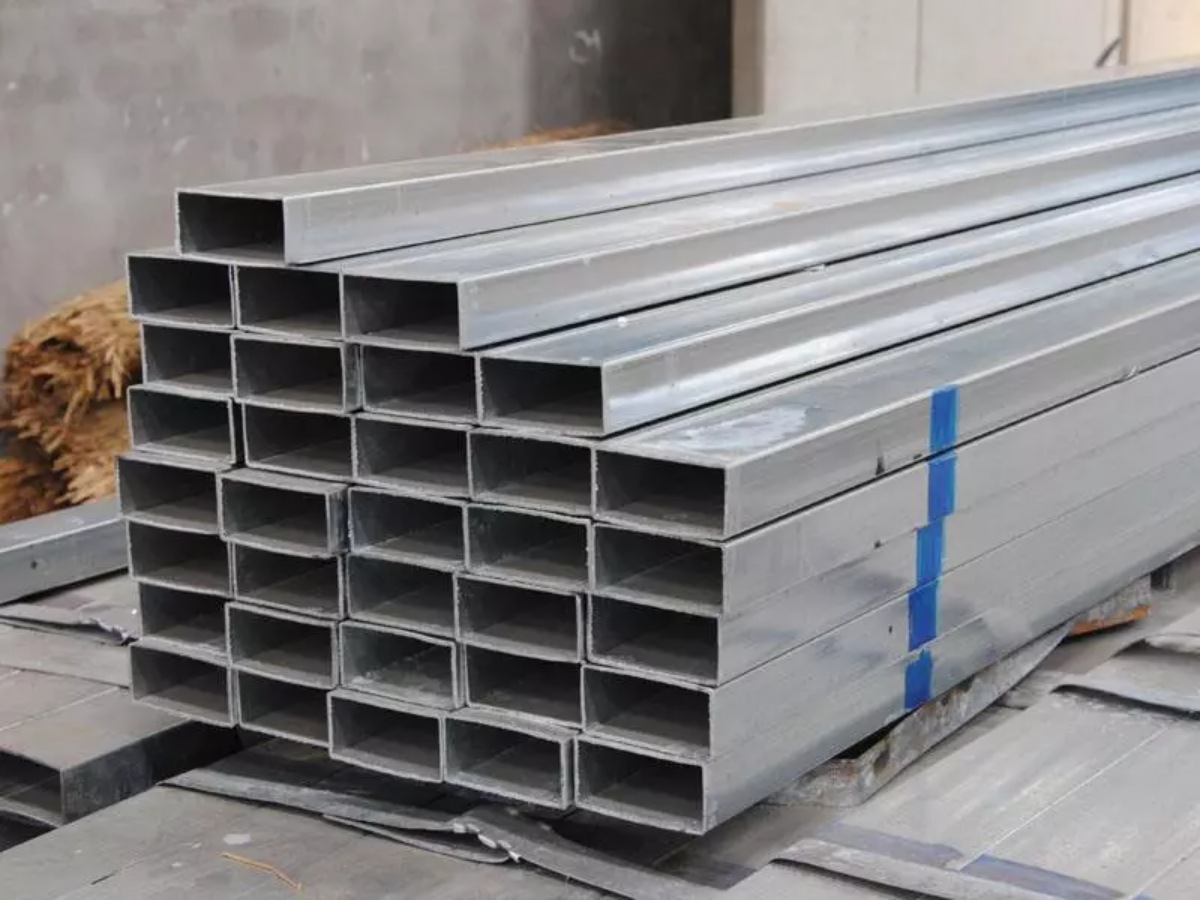  Details of galvanized square steel pipe Galvanized square steel pipe is a name for square pipes and rectangular pipes, that is, steel pipes with equal side lengths. It is made of strip steel that has been processed and rolled. Generally, the strip is unpacked, flattened, coiled, welded to form a round tube, and then rolled into a square tube from the round tube and then cut to the required length. Usually 50 pieces per pack. Also known as square and rectangular cold-formed hollow steel, referred to as square tube and rectangular tube, codenamed F and J respectively.   Use of galvanized square steel pipe  Galvanized square structure steel pipe is mainly used in curtain wall, construction, machinery manufacturing, steel construction projects, shipbuilding, solar power support, steel structure engineering, electric power engineering, power plant, agricultural and chemical machinery, glass curtain wall, automobile chassis, airport, etc.  Details of Galvanized square steel pipe