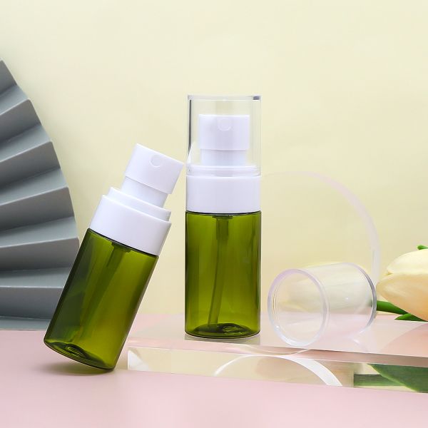 Green PET Plastic Spray Bottle with Light-blocking Leak-proof and Refillable Design for Cosmetic Skin Care