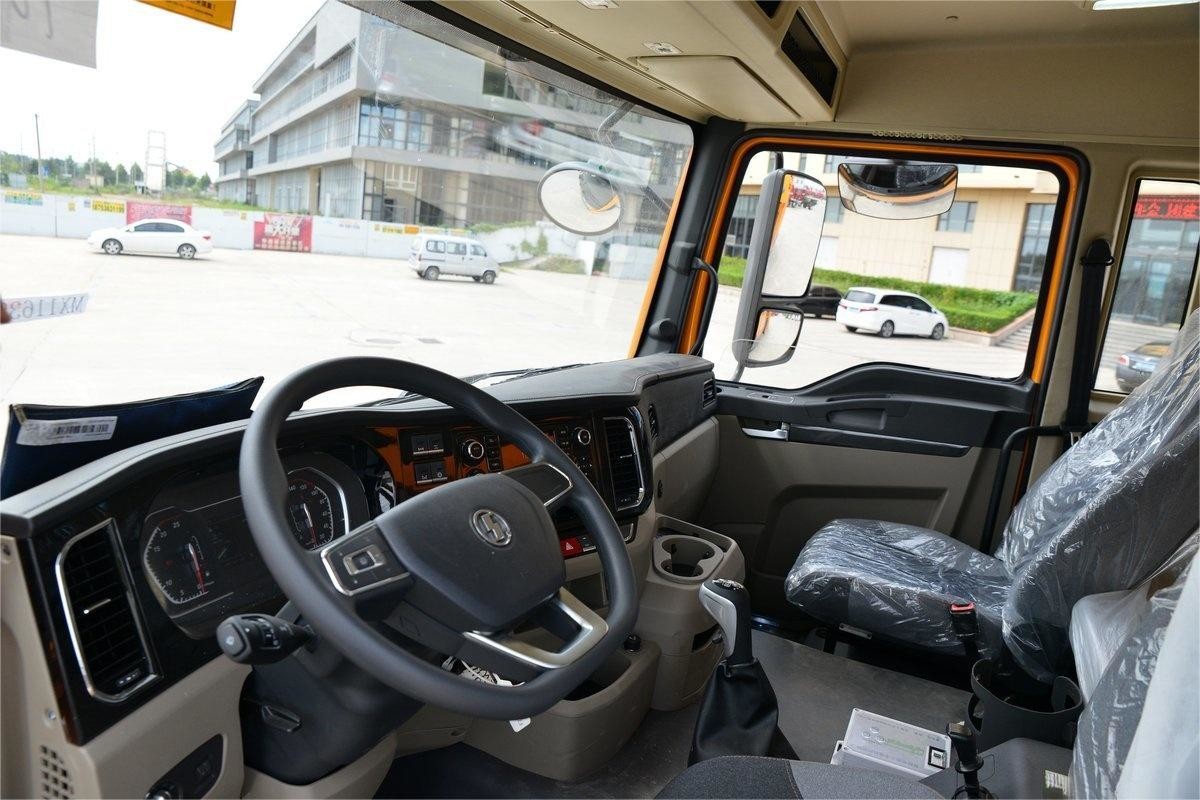 Standard Urban Construction Version 400HP 8X4 6.8m Shacman Dump Truck With Dustproof Cloth