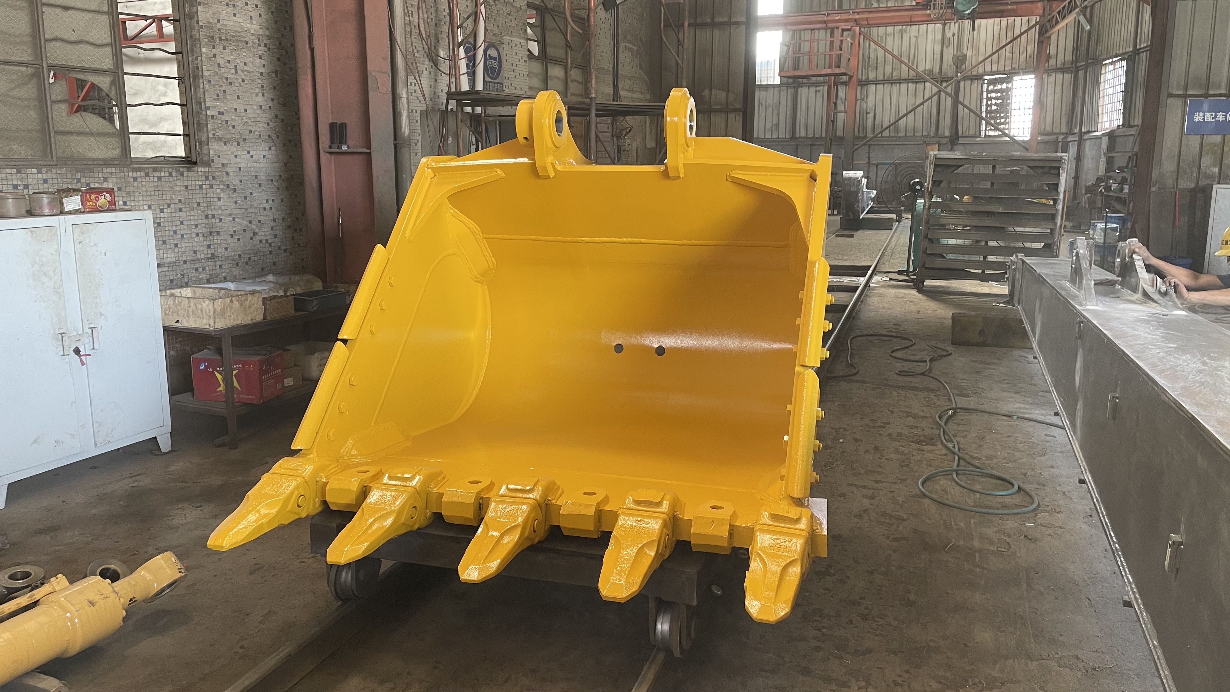 Custom 3 Tons Heavy Duty Excavator Bucket Hardox500