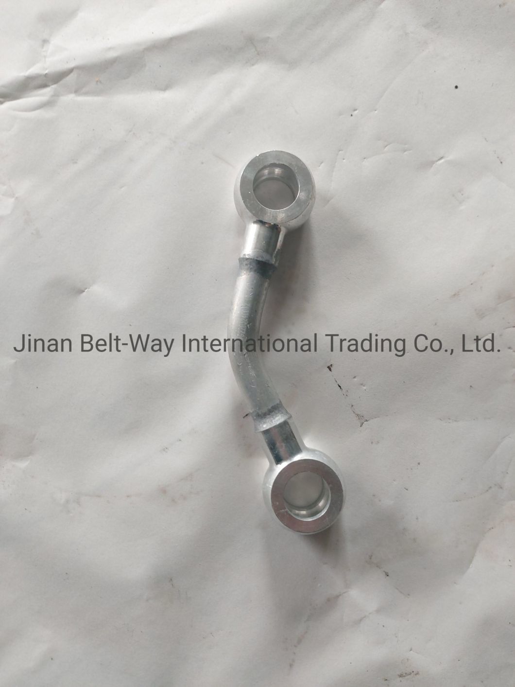 Sinotruk HOWO Truck Parts Oil Outlet Pipe Wg2203240012