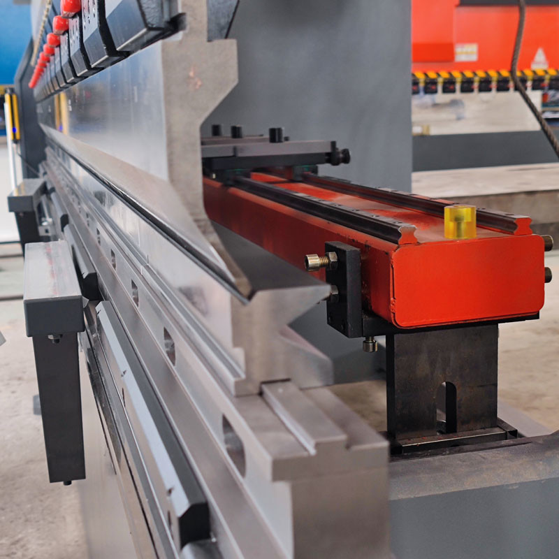 125T 3200MM Hydraulic Press Brake CNC 3 Axis XYV With TP10s