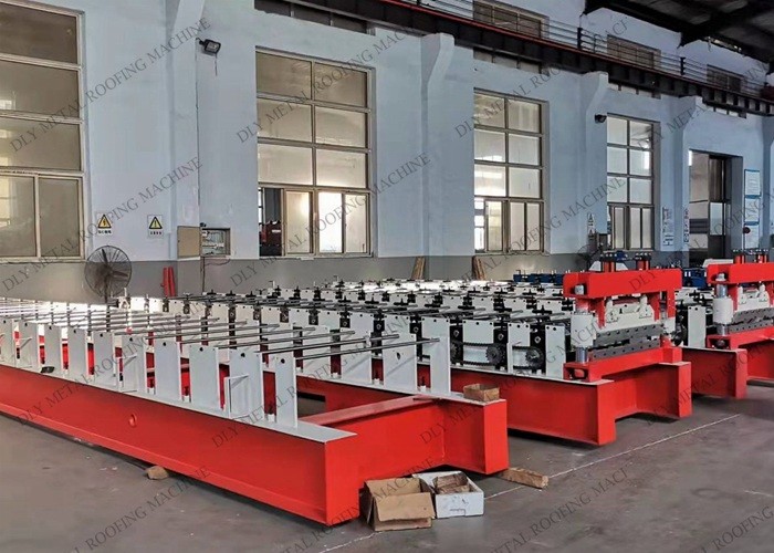 Galvanized Coil 0.8mm Trapezoidal Roll Forming Machine 4m/Min