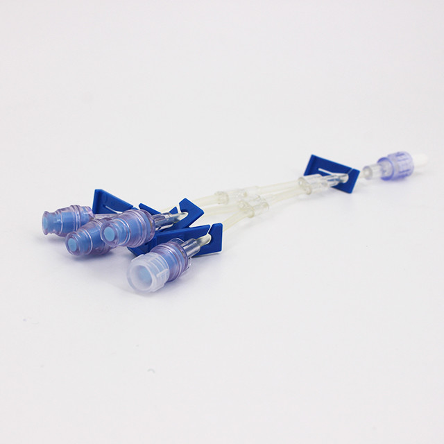 Medical one way extension tube with normal needle free connector luerlock needless connector
