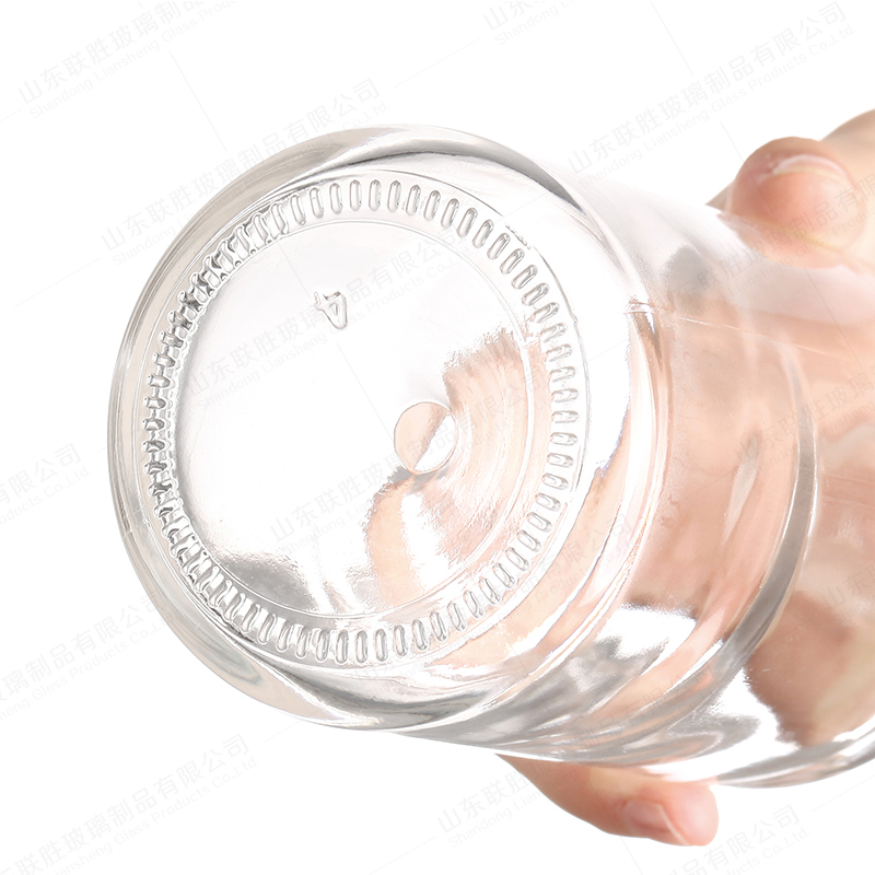 Glass Base Material Customized 750ml 700ml 500ml Bottle for Gin Vodka Whiskey Rum