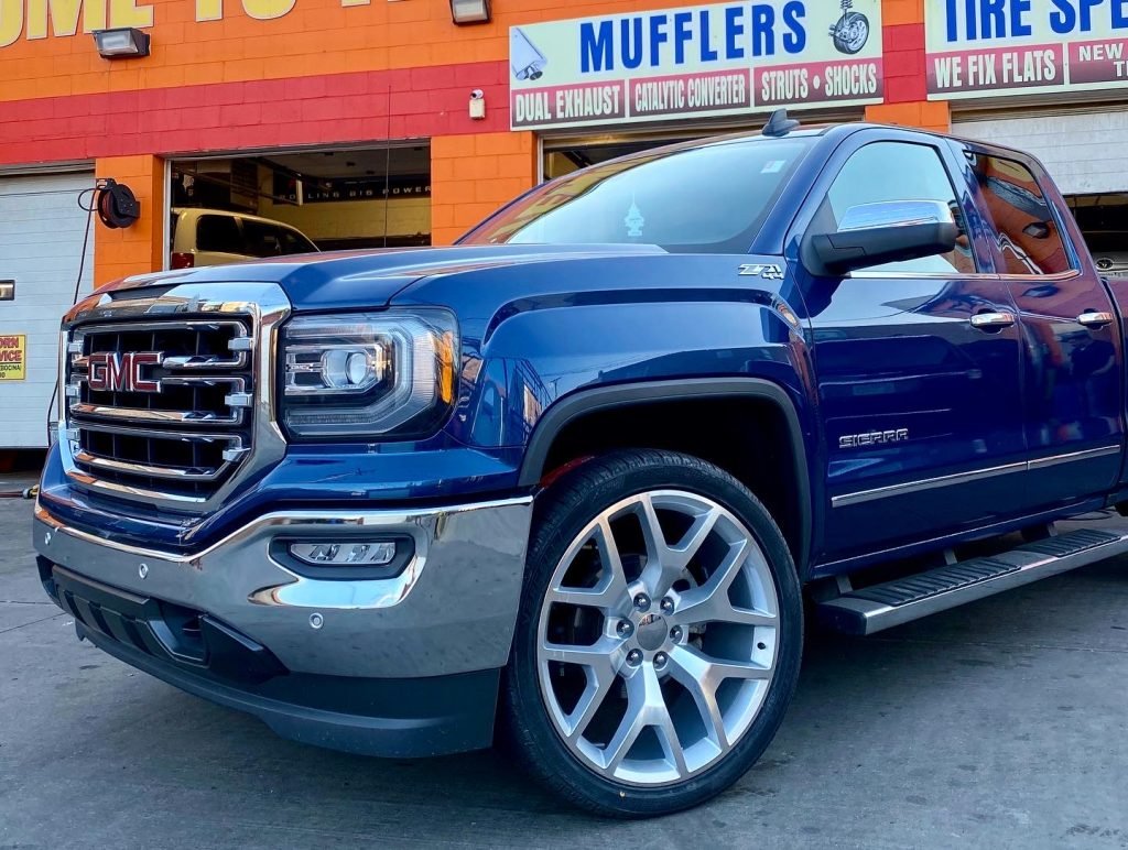 22" Rims Chevrolet Replica Wheels Silverado Tahoe Yukon Sierra Chrome GY Eagle 5656
