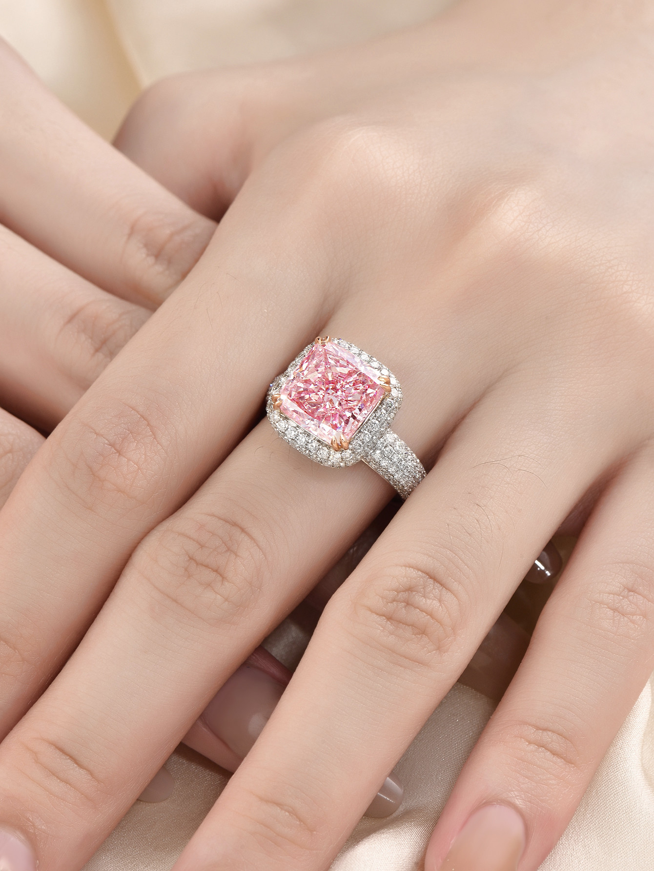 Large Size 5.33ct Main Stone Lab Pink Cushion Diamond Ring 18k White Gold