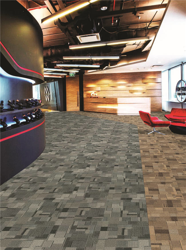 Bar Indoor Carpet Tiles With Tufted Multi - Level Loop Pile Construction