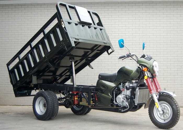 250cc Three Wheel Cargo Motorcycle , Cargo Motor Tricycle Air Cooling Engine