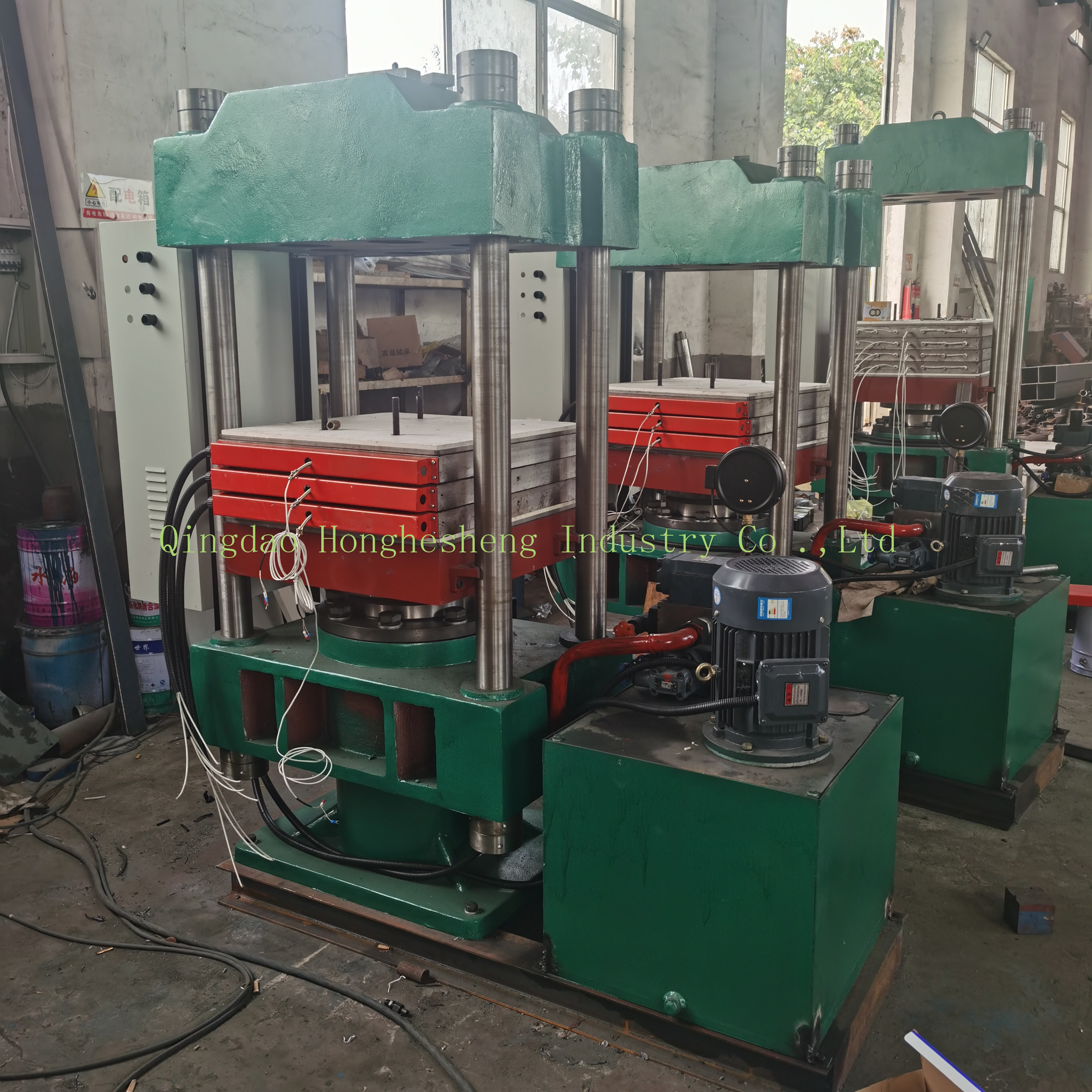 Rubber Platen Hot Compression Moulding Machine 300 Degree 5.5KW