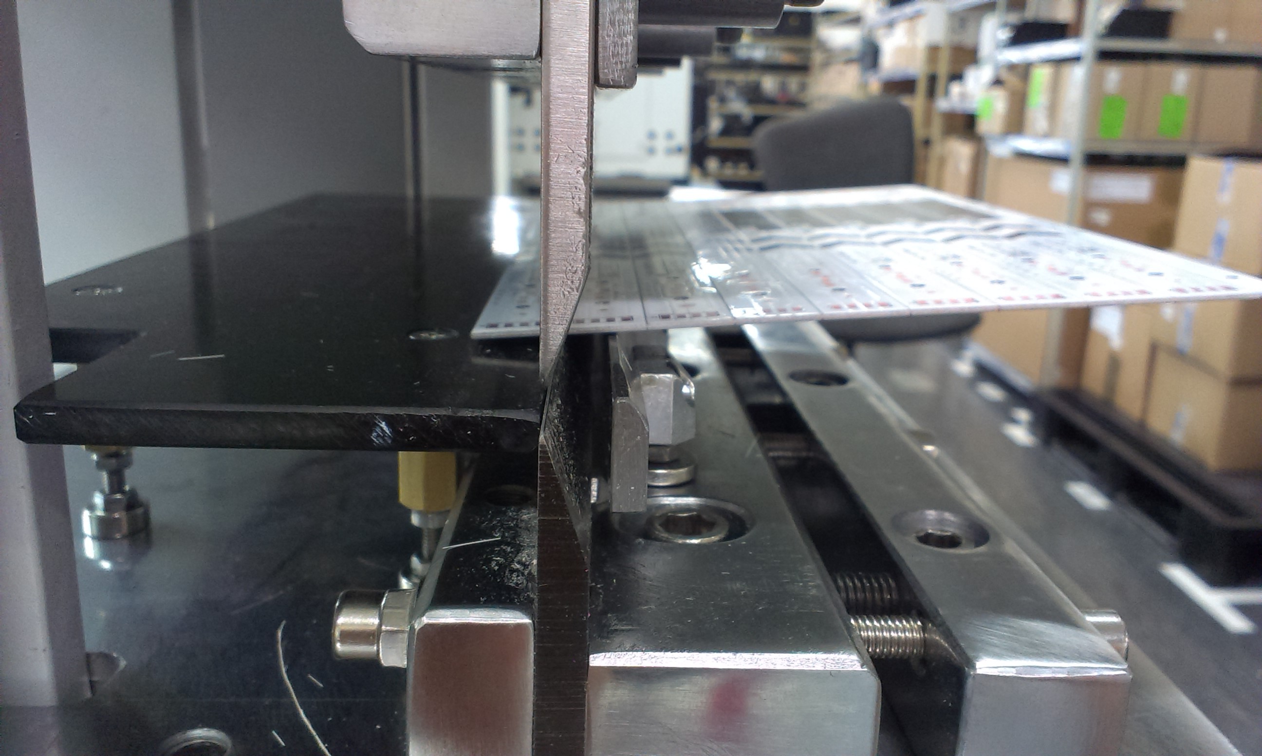 330mm Aluminum Pneumatic Pcb Depaneling Machine with Straight Blade