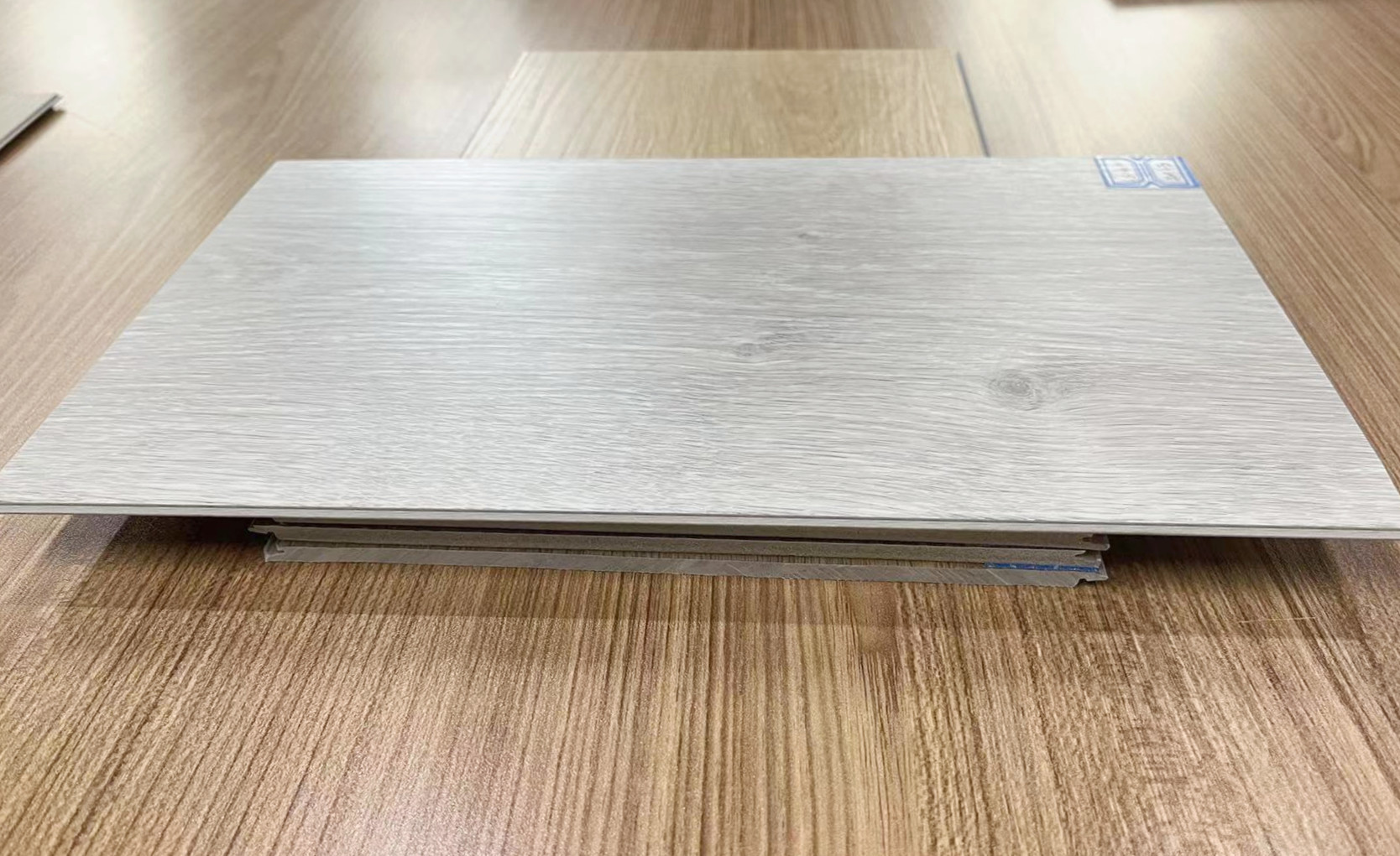 Waterproof Click Anti Boisis Resilient PVC SPC Flooring Quick Install LS-W8011