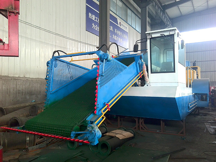 70kw Power Of Aquatic Weed Harvester Are Used To Collect And Clean River Water Plants Duckweed Harvester