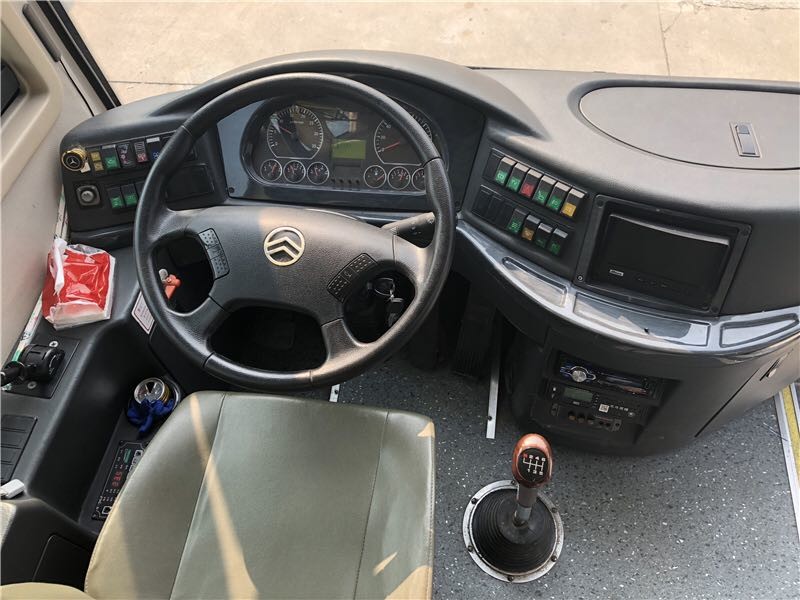 Kinglong 41 Seats Used Commuter Bus Diesel Engine Transportation Second Hand